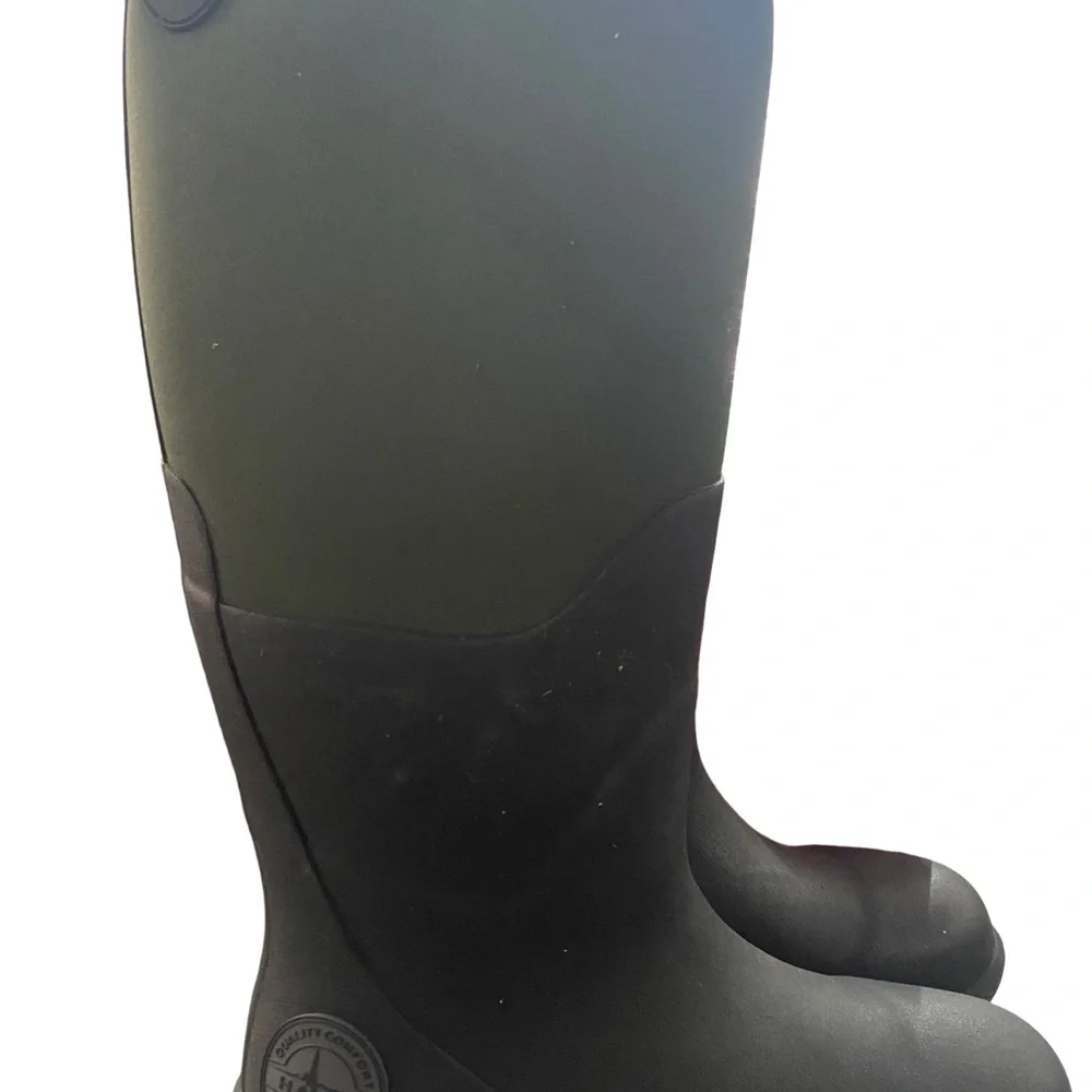 Habit waterproof boots. Mens size 7